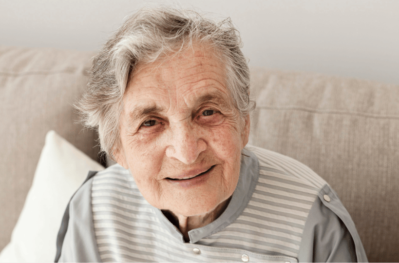 portrait-grandma-happy-be-with-family-1