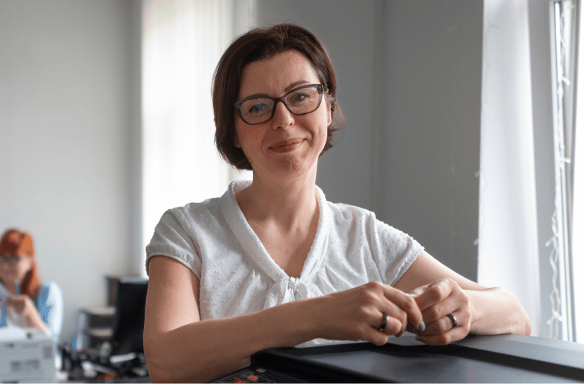 women-work-office-using-printer-1