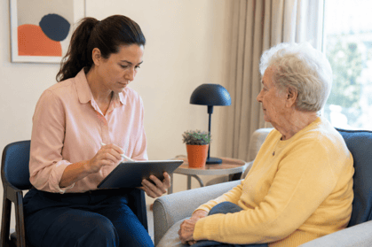 ai_care_05_elderly_documentation_web