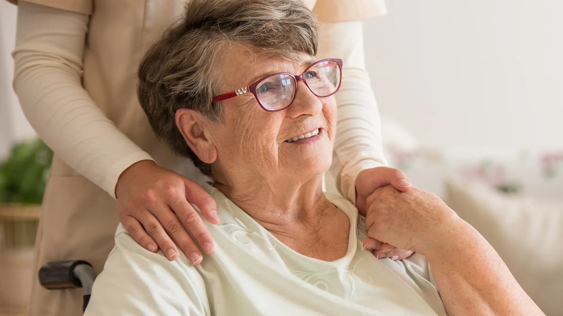 myneva-elderlycare_2